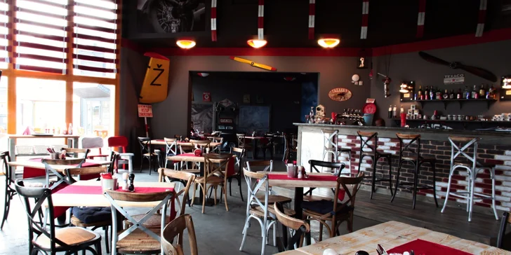 Hríbikové rizoto s parmezánom, Cézar šalát alebo pizza aj s dezertom pre dvoch