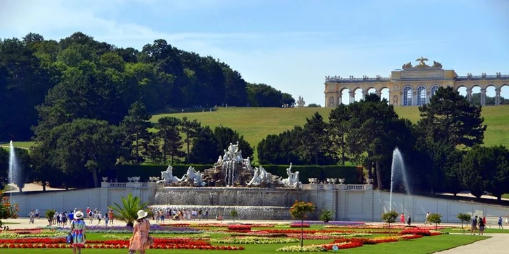 Zámok Schönbrunn a najstaršia ZOO v Európe