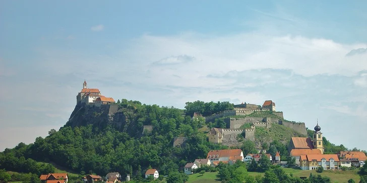 Čarodejnicke procesy na hrade Riegersburg a neobmedzená ochutnávka čokolády v továrni ZOTTER