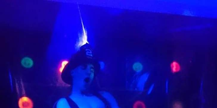 Vstupy do jedinečného dámskeho klubu 4ladies