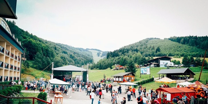 Fantastická dovolenka v Hoteli Plejsy*** Wellness & Fun Resort, dieťa zadarmo!