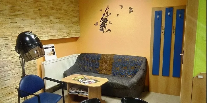 Strih so špeciálnou vlasovou kúrou z placenty alebo trichologické vyšetrenie vlasov