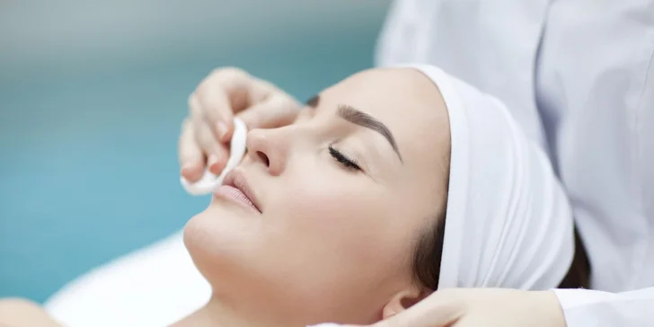 Hĺbkové čistenie pleti s ozónom a možnosťou ultrazvuku či ošetrenie Lift Age