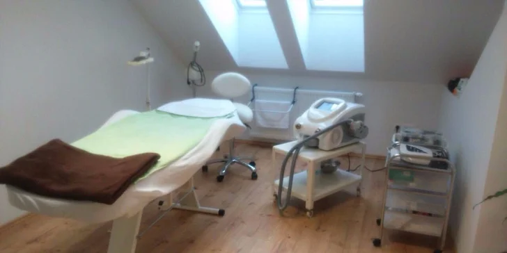 Luxusná starostlivosť o pleť so Skin Scrubberom a prístrojom IPL Alfa