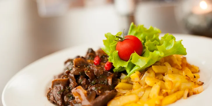 Pikantné hovädzie kúsky alebo jelení steak
