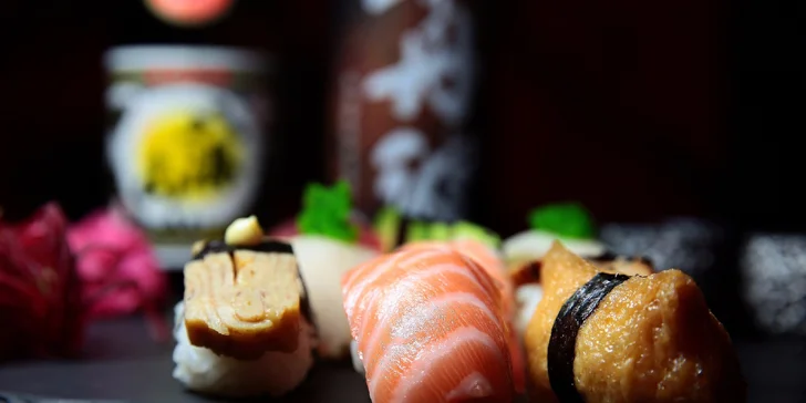 Japonsko na tanieri: Nigiri set a Sake v EDO-KINE