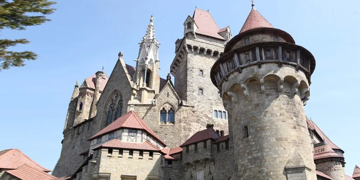 Zájazd na festival ruží v Badene spojený s návštevou zámku Kreuzenstein
