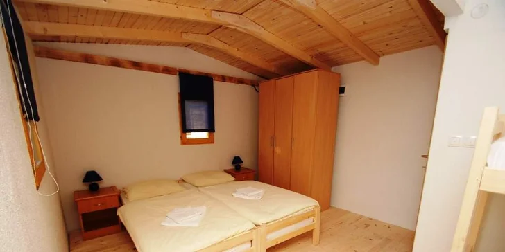 Letná pohoda v letovisku Makarska Riviéra s polpenziou