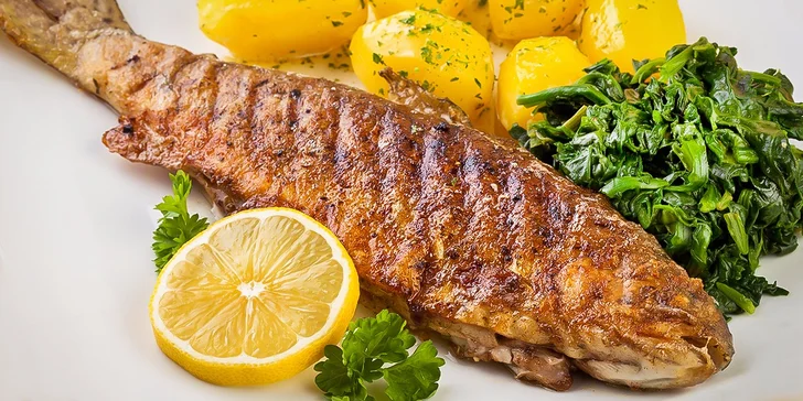 Chorvátska špecialita! Brancin na žaru, zemiaky so špenátom a zeleninová obloha!