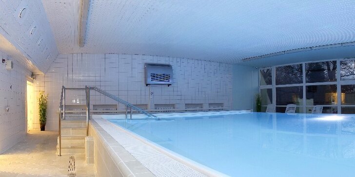 Letná kúpeľná dovolenka v hoteli Máj Piešťany***+ s množstvom liečebných procedúr (nielen) pre starých rodičov