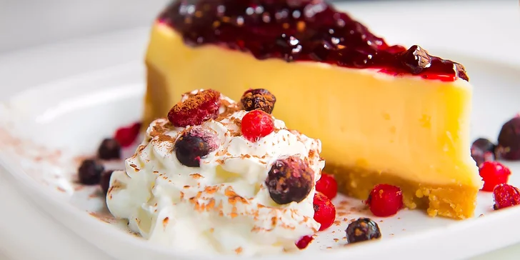 American cheesecake s džemom a kávou