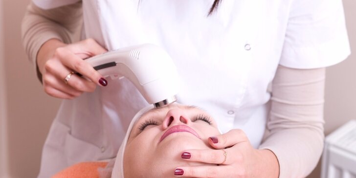 Skin scrubber, ultrazvuk alebo liftingové ošetrenie exkluzívnou kozmetikou PAYOT!