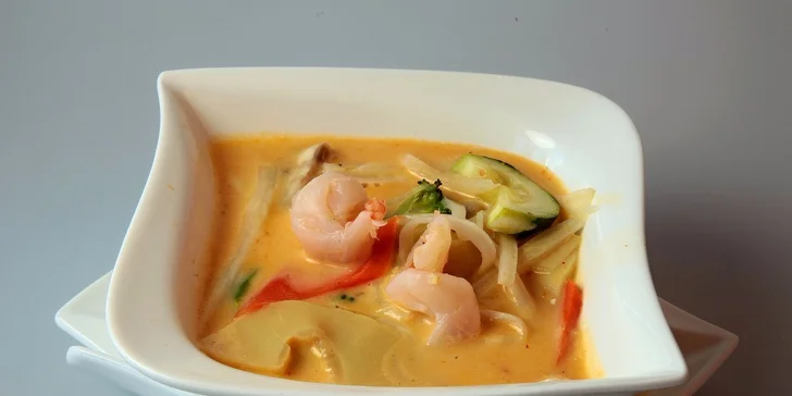 Tradičné vietnamské 4-chodové menu v reštaurácii Bamboo