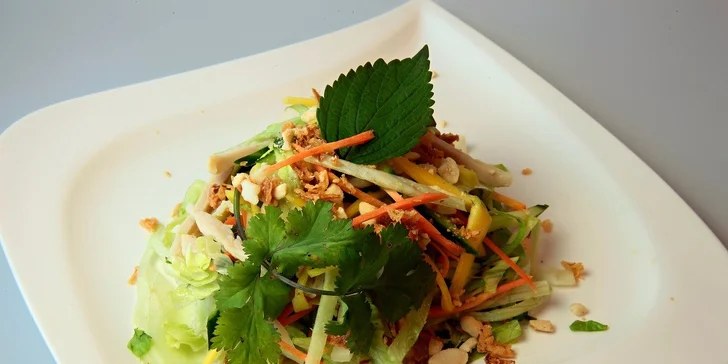 Tradičné vietnamské 4-chodové menu v reštaurácii Bamboo