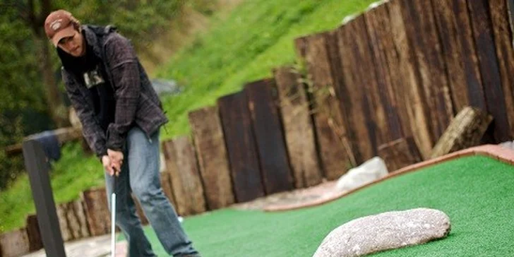 Zábavný Adventure golf pre 2 osoby