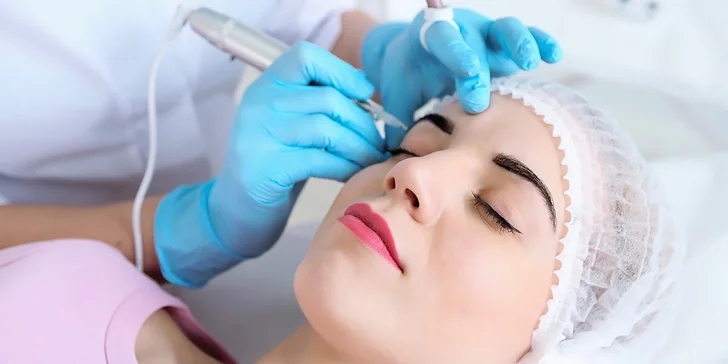 Permanentný make up špeciálnou čepieľkovou 3D technikou