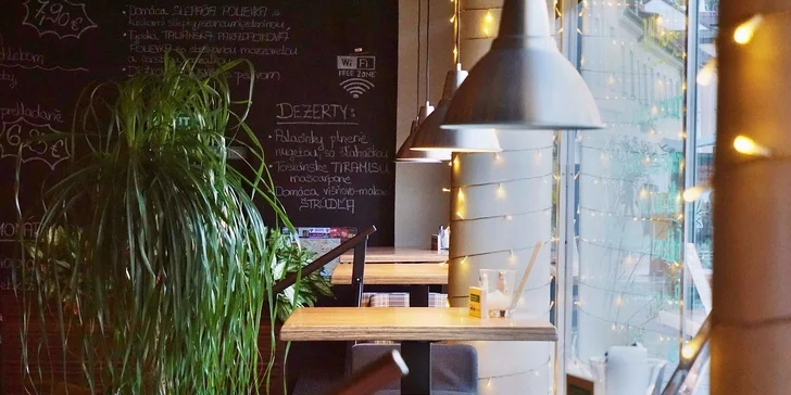 GRAND MC Pulitzer burger s hranolčekmi a domácou slepačou polievkou