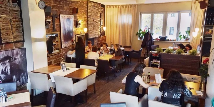 GRAND MC Pulitzer burger s hranolčekmi a domácou slepačou polievkou