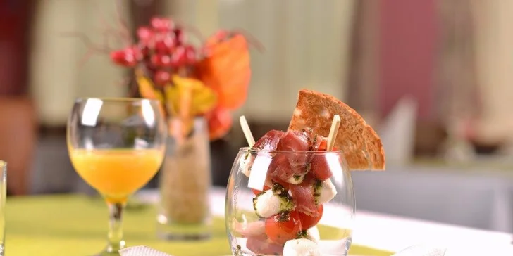 Nechajte sa zlákať skvelým jedlom, súkromným hotelovým wellnessom a čarovnou prírodou Nízkych Tatier, pobyty platné až do konca leta!