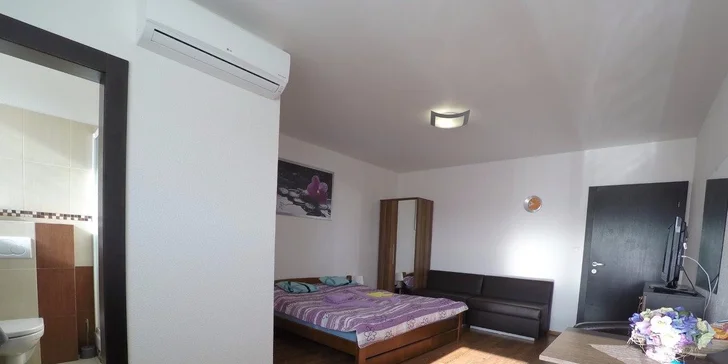 Wellness pobyt pri Bojniciach v Relax centre Aqua Vital s neobmezeným vstupom do bazénu, sauny a vírivky