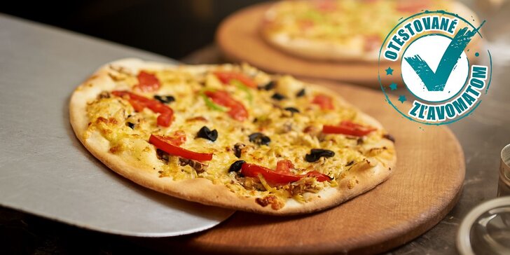 Talianska pizza alebo Bastoncini pizza tyčinky podľa výberu, nápoj v cene