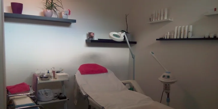 Hĺbkové čistenie pleti s masážou tváre