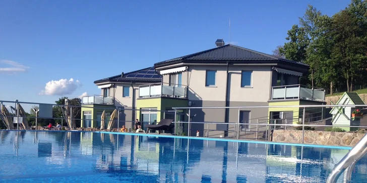 Panoramatický wellness pobyt pre dve osoby s bohatou polpenziou na úpätí inoveckých vrchov