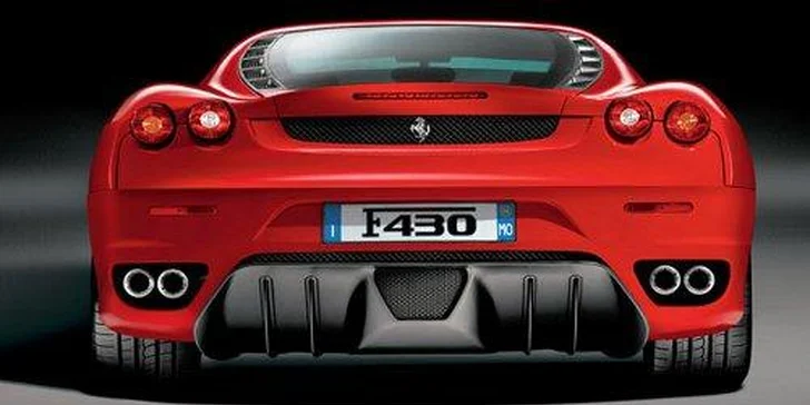 Jazda na športiaku FERRARI F430 – aj na letisku!