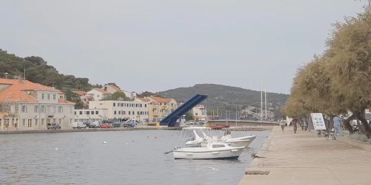 Chorvátska dovolenka pre 2 osoby na 8 dní aj s polpenziou v Hoteli Borovnik***