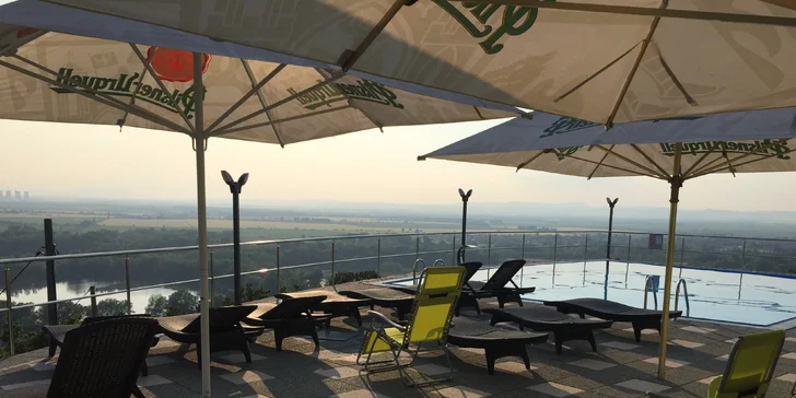 Panoramatický wellness pobyt pre dve osoby s bohatou polpenziou na úpätí inoveckých vrchov