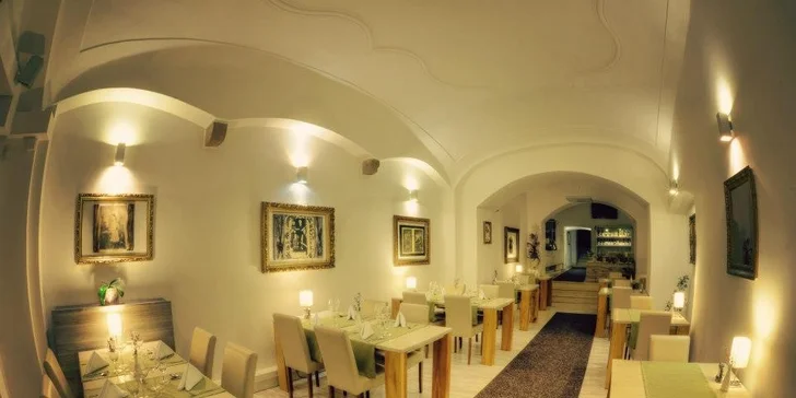 Filet mignon STEAK z pravej sviečkovice s prílohou a omáčkou podľa výberu
