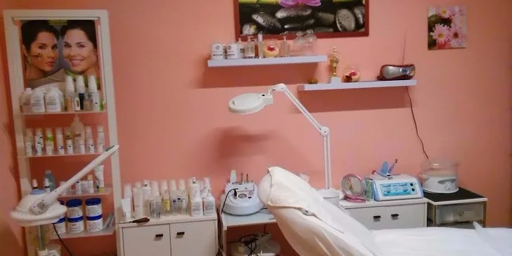 Jarné vitamínové ošetrenie pleti aj so 100% kyselinou hyalurónovou