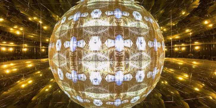 Vstupy do Imaginária, zrkadlového labyrintu a kaleidoskopického kina