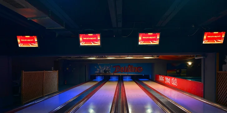 Hodina zábavy na biliarde či bowlingu