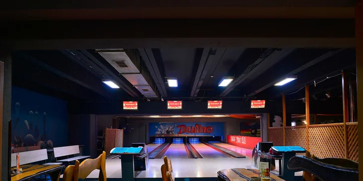 Hodina zábavy na biliarde či bowlingu