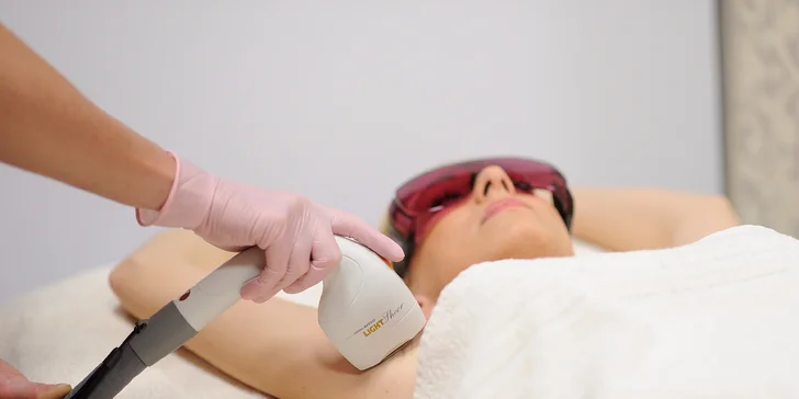 Bezbolestná epilácia diódovým laserom Lumenis LightSheer