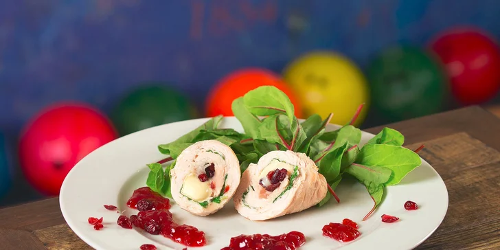 Slávnostné promočné dvojchodové alebo štvorchodové menu a bowling