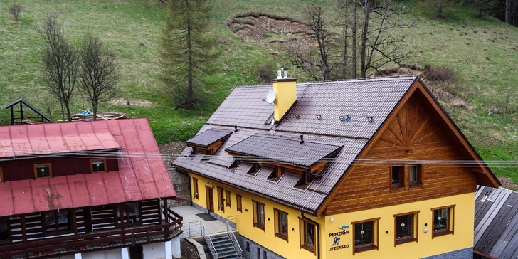 Rodinný pobyt s wellness a polpenziou uprostred Pienin a Belianskych Tatier v novom Penzióne SKI Jezersko***