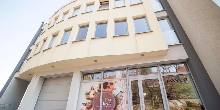 Relaxačná masáž chrbta alebo špeciálna detská masáž