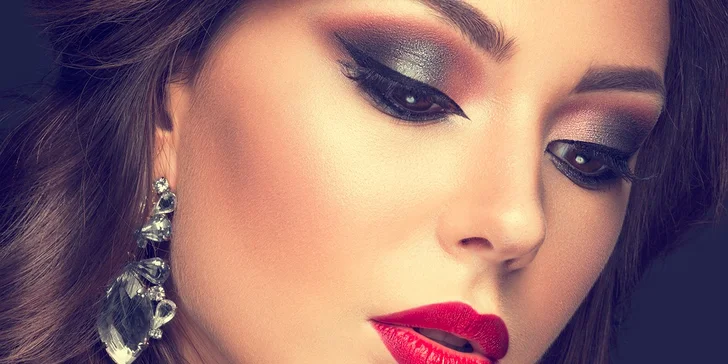 Na letné večery aj do práce! Slávnostné líčenie či kurz sebalíčenia s Mary Kay