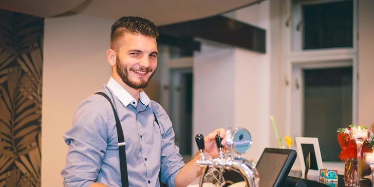 Roztočte to v štýle 90. rokov na párty v AVE café