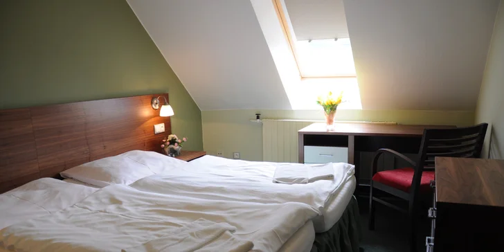 Hotel Apollon*** Kráľovský pobyt vo Valticiach, hlavnom meste vína v Čechách