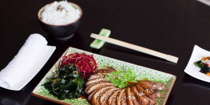 Kačacie prsia s teriyaki omáčkou aj s predjedlom v Akiko Sushi bare