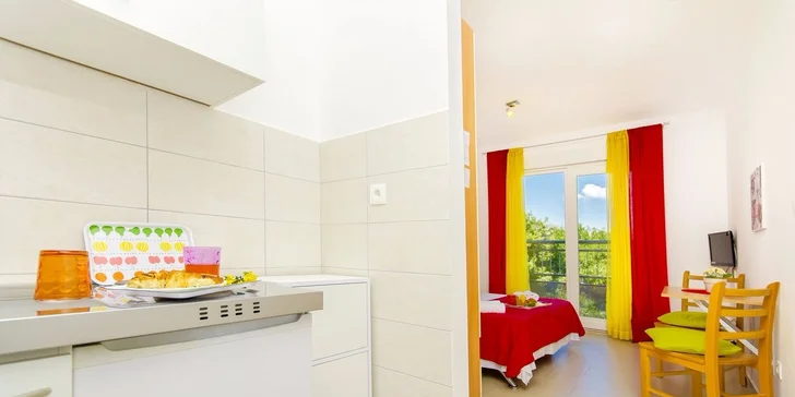 Slnečná dovolenka v Chorvátsku v apartmánoch či štúdiu pre 2 alebo 5 osôb