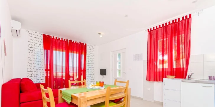 Slnečná dovolenka v Chorvátsku v apartmánoch či štúdiu pre 2 alebo 5 osôb