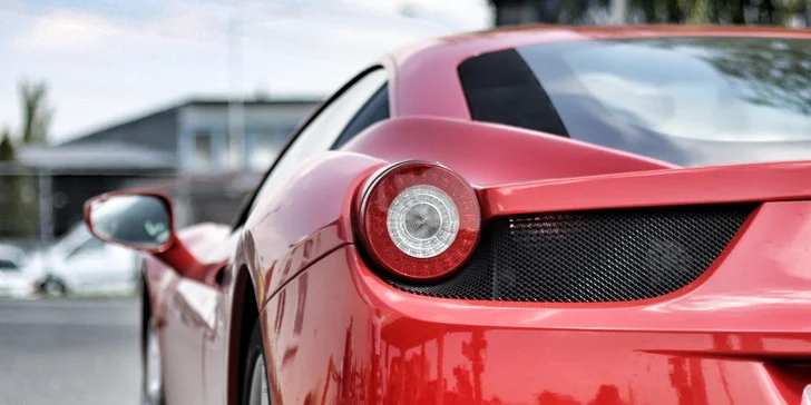 Jazda na Ferrari a Lamborghini! Najnovšie modely – iba u nás!