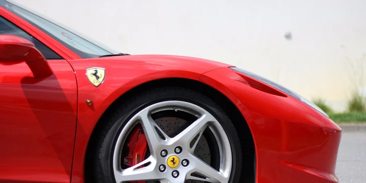 Jazda na Ferrari a Lamborghini! Najnovšie modely – iba u nás!