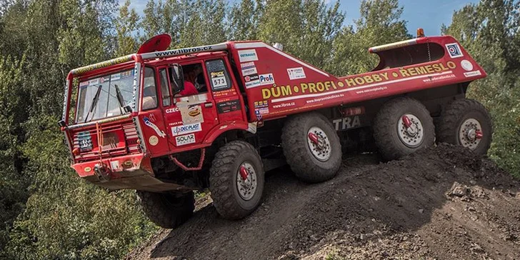 30 nadupaných minút za volantom Tatry 813 8X8 Truck Trial