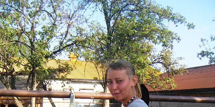 Deti a koníky na ranči a zázračná liečba koňom