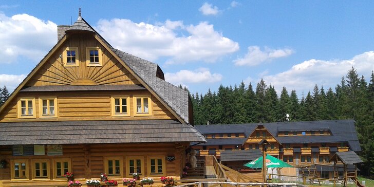 Horský Hotel Kristína*** s neobmedzeným bazénom, wellness a aktivitami v krásnej Oravskej prírode v Hruštíne